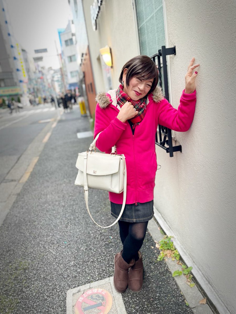 tsukky1616's tweet photo. お久しぶりの安奈さん
#ATokyo1616
私が女装コーディネーターを
始めた頃、沢山メイクさせて
頂き、
大変お世話になった方✨
もうおばあちゃんだからって
仰ってましたが
まだまだこれから(°▽°)✨
アイルームさん、
利用させて頂きました✨
#女装
#iroom https://t.co/xLhDNhqwAk