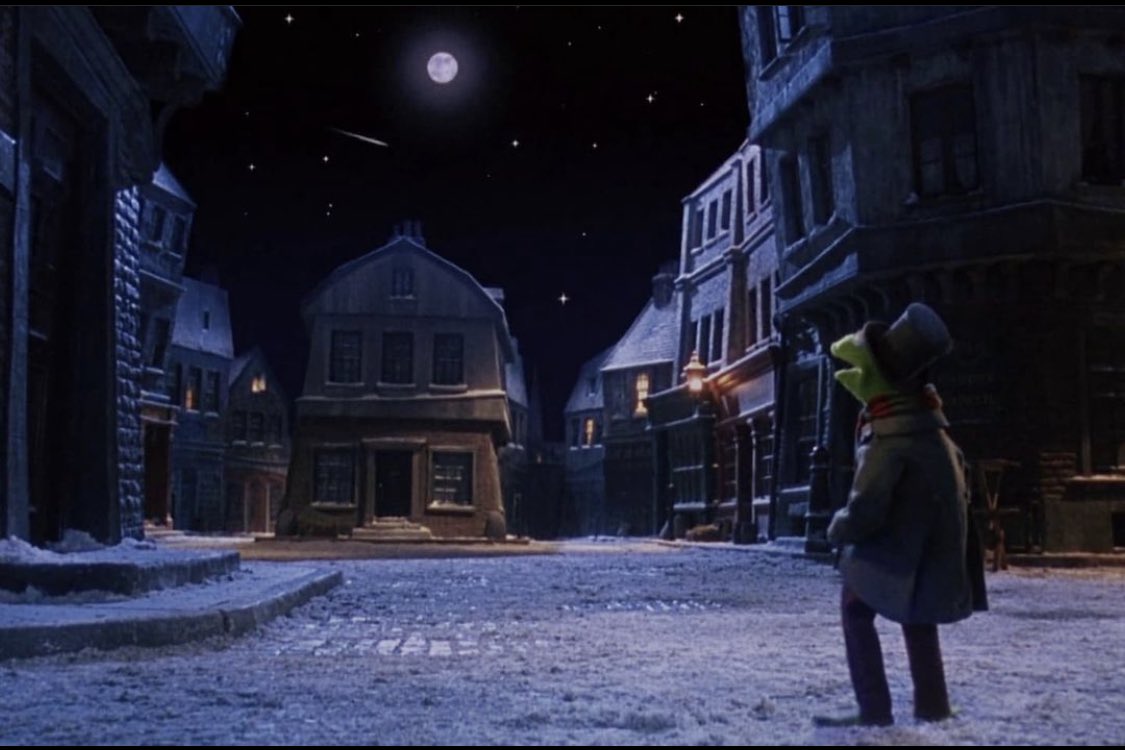 rivbutcher's tweet photo. truly nothing better than a wide shot in muppet movie, when you get to see the whole muppet body https://t.co/MEv5NNsMIT