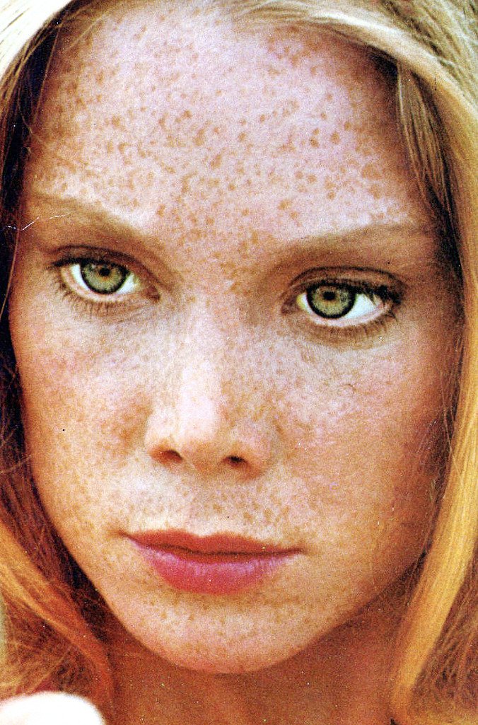 Happy Birthday to Sissy Spacek, born December 25th, 1949.  