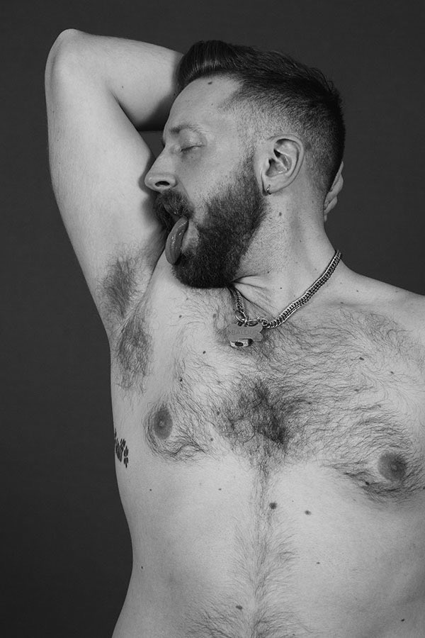 FitTenorPup's tweet photo. Hope y’all have lots of tasty treats in store through the new year. Thanks to @MichaelWeinbe11 for giving me a good lick of attention.
#fitpup #gaypup #armpit #scruffygay #scruffyhomo #puplife #sniffsniff #licks #lovins https://t.co/UcbTxrw16W