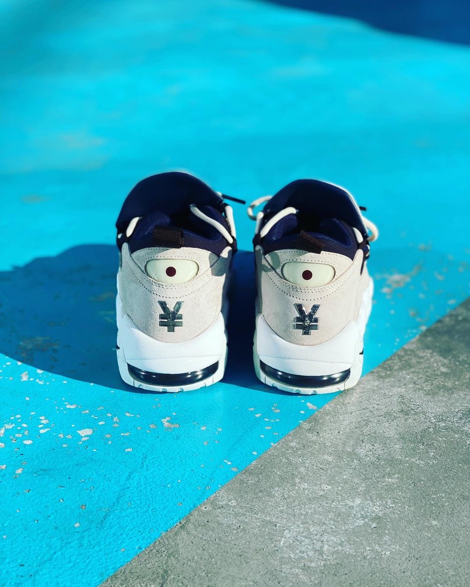 doek9's tweet photo. NIKE AIR MORE MONEY"CURRENCY PUCK"JAPANのご紹介です‼️全体をベージュのヌバック素材で構築してあり、ヒールには日本国旗と¥マークが入った日本をモデルに作られた一足となっております👍✨27cmマイサイの方は是非〜
https://t.co/nhjO5HUFBn
#doek #factorx #jordancustom #moremoney https://t.co/54lXPhYvAT