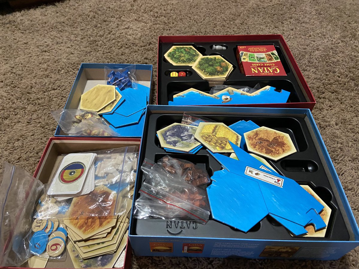 chase_beyond's tweet photo. Let’s get ORGANIZED! Well done #GamingTrunk well done.
👏🏻👏🏻👏🏻 #Catan https://t.co/FsBcfRMCRk