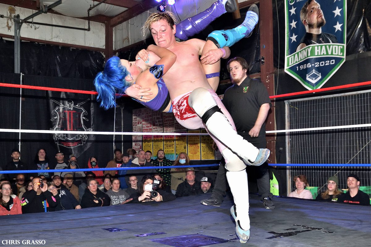 Ringsideguy's tweet photo. From @H2OWRESTLING 'Last November' #LastNovember Match 7 H2O Hybrid Title Four Way Match 7 @K3nn3diCop3land @AustinLukeW @MarcusMathers1 @BillieStarkz
3/4 https://t.co/8NBQeqHuv3