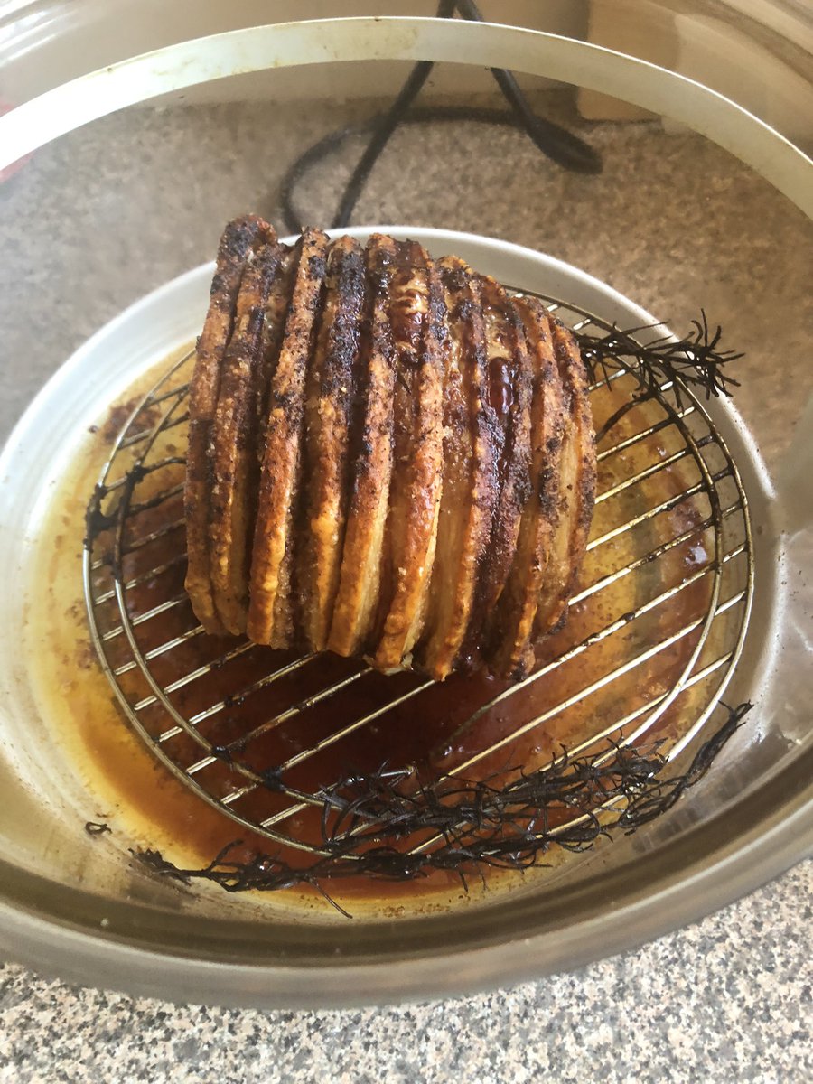 miss_ng_'s tweet photo. Hey Twitter peeps!! I lost my password.. Happy Christmas to you and yours 🎄 Superproud of my roast ability today https://t.co/FfX6SY5xh7