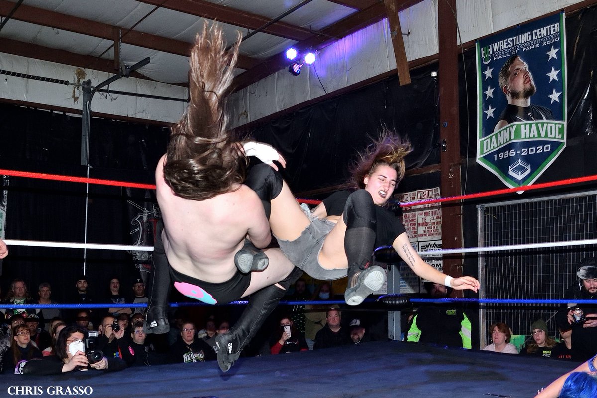 Ringsideguy's tweet photo. From @H2OWRESTLING 'Last November' #LastNovember Match 7 H2O Hybrid Title Four Way Match 7 @K3nn3diCop3land @AustinLukeW @MarcusMathers1 @BillieStarkz
4/4 https://t.co/MCDcBqdBq4