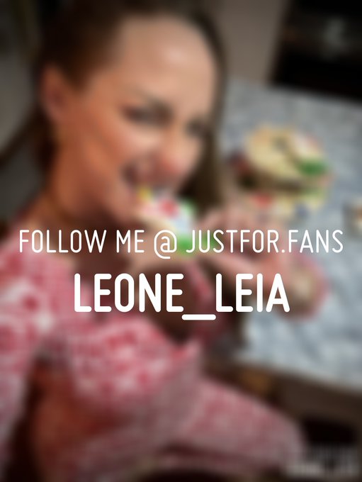 Merry Christmas Eve! ☃️🎁🎄...  See this and more at: https://t.co/m7pkfl6uH3 https://t.co/S5MOJwJogs