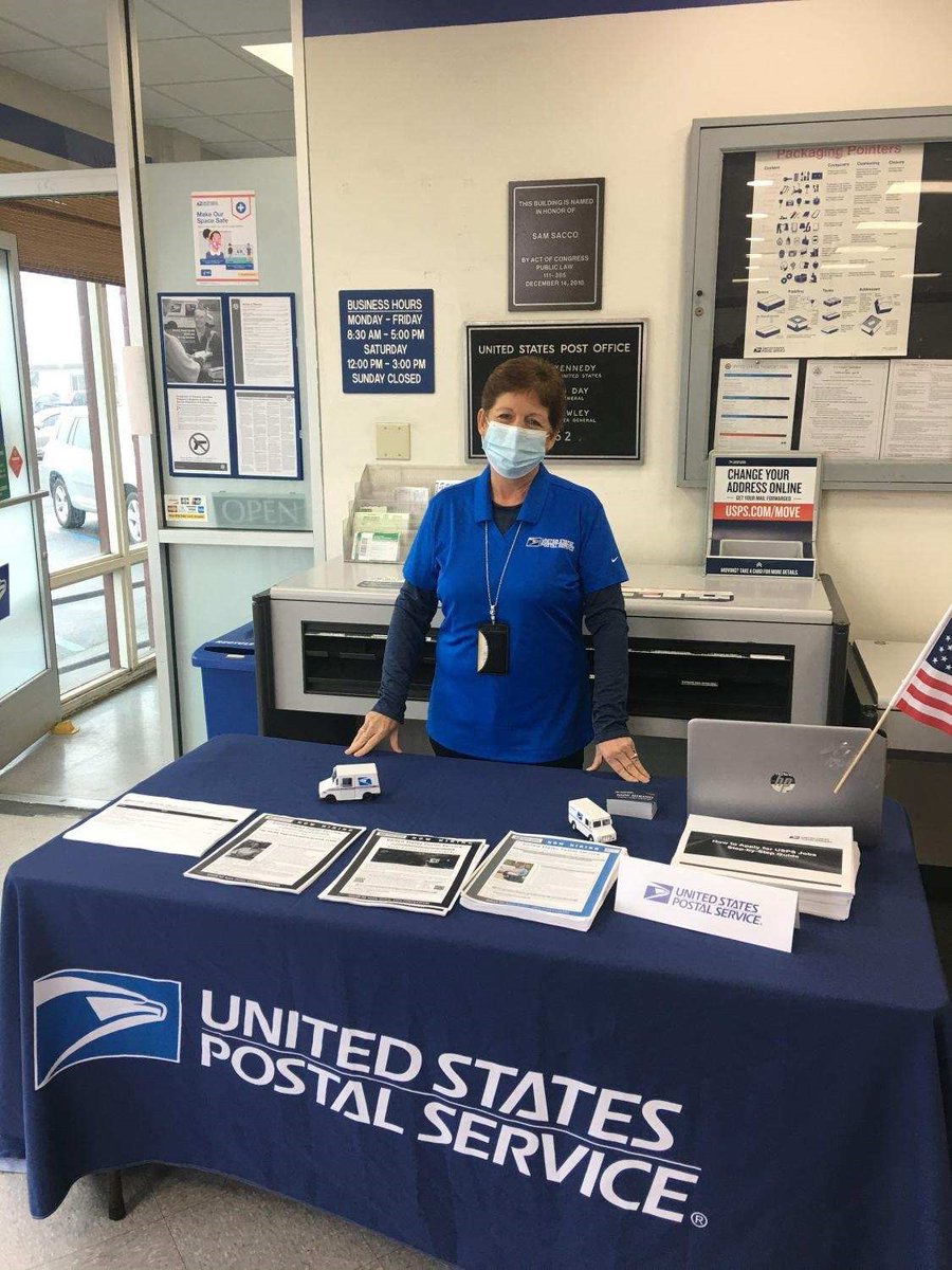 USPSBayArea's tweet photo. It takes an amazing workforce to acheive this work. We’ve hired over 40K seasonal workers nationwide.

We are so proud of our employees &amp; their commitment to our mission to Delivering For America. 

Our employees shine as messengers of sympathy &amp; love ❤️ 

#PriorityYule https://t.co/mLn7aq86Mf