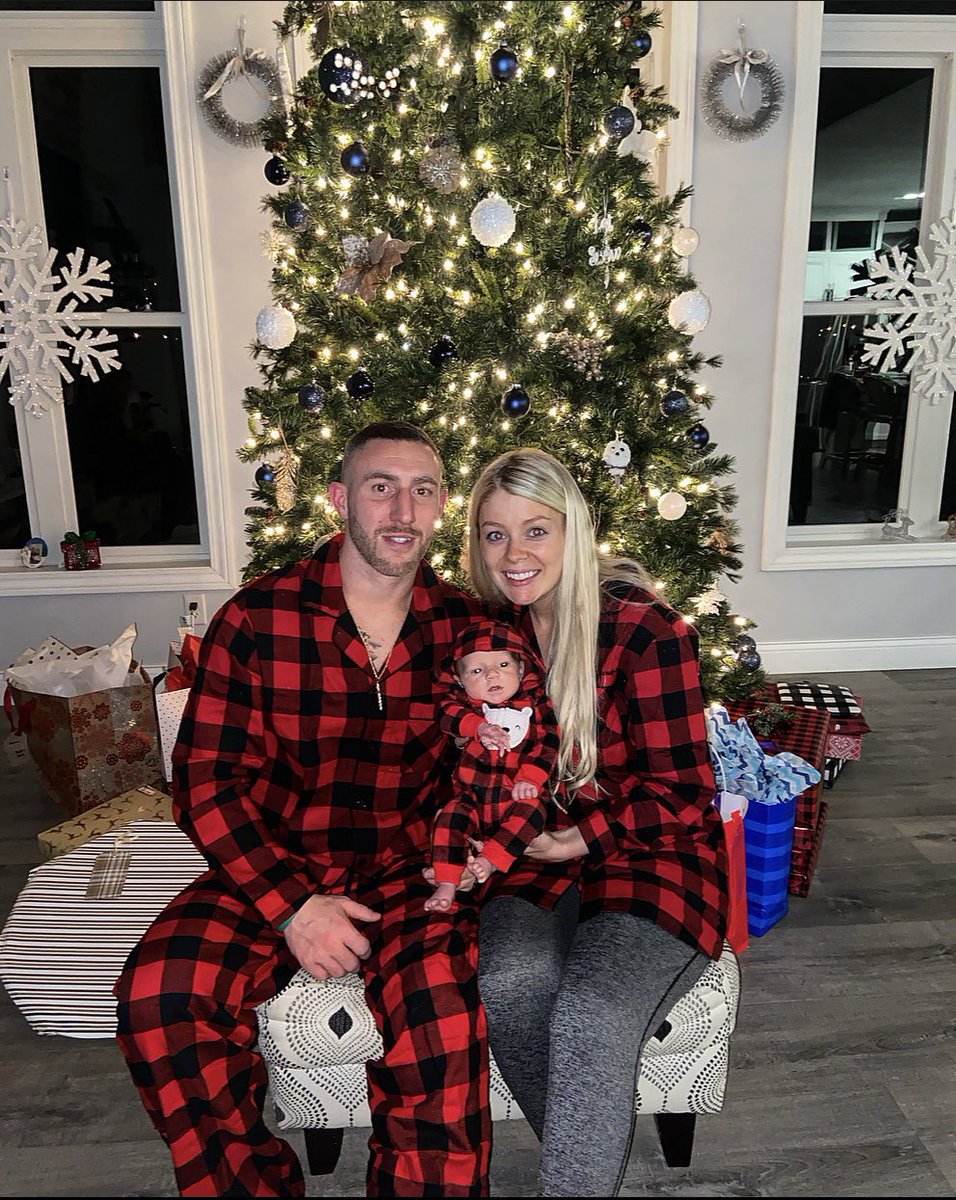 jburdue9's tweet photo. ‘’Twas the Night before Christmas 🙏🏼 https://t.co/OlpcklO9bt