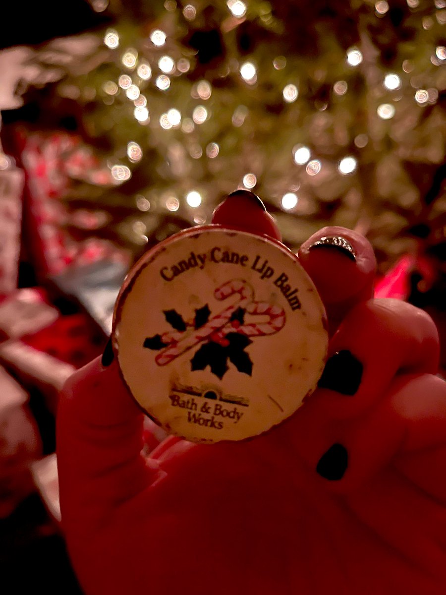 Merry Christmas from me and my 1990s <a href="/bathanbody/">Bathandbodyworks</a> candy cane lip balm #Christmas #ChristmasEve #bathandbodyworks #JustAppliedIt