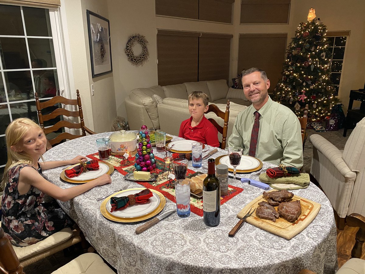 Lisa Emme tweet media