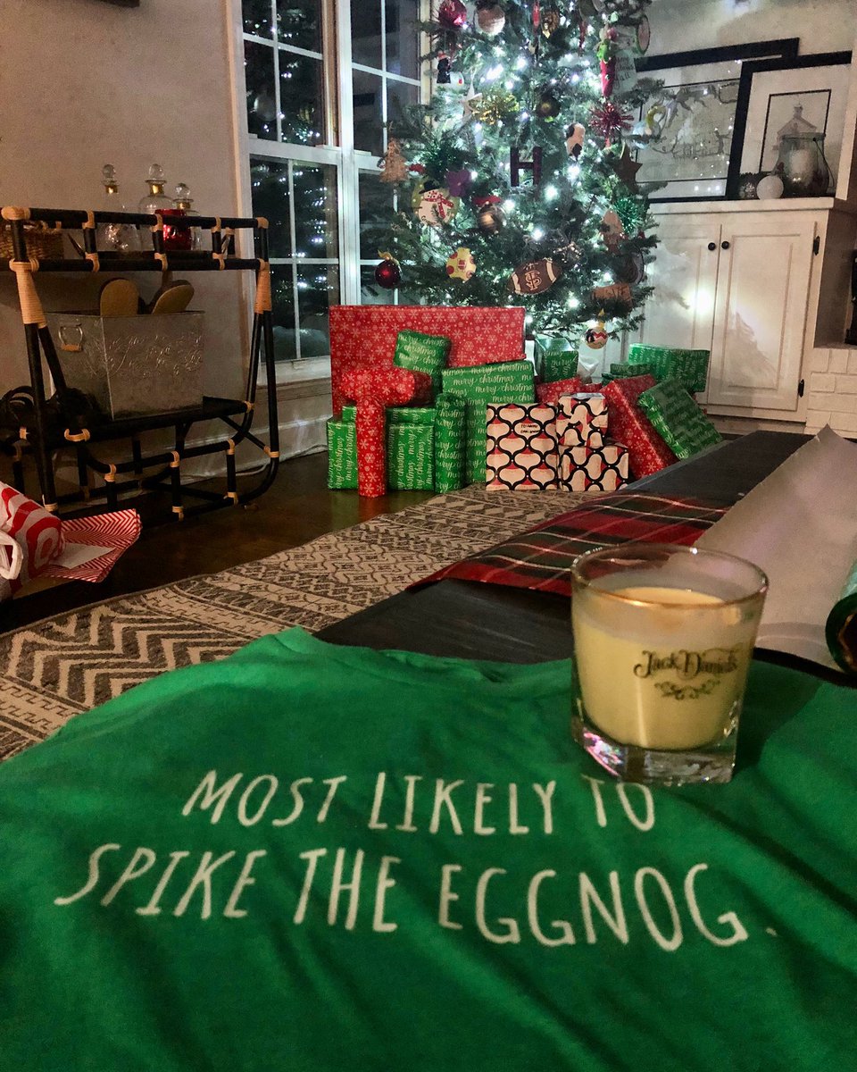 BeerAndPoutine's tweet image. They know me 😉. Cheers to everyone burning the midnight oil to help Santa.