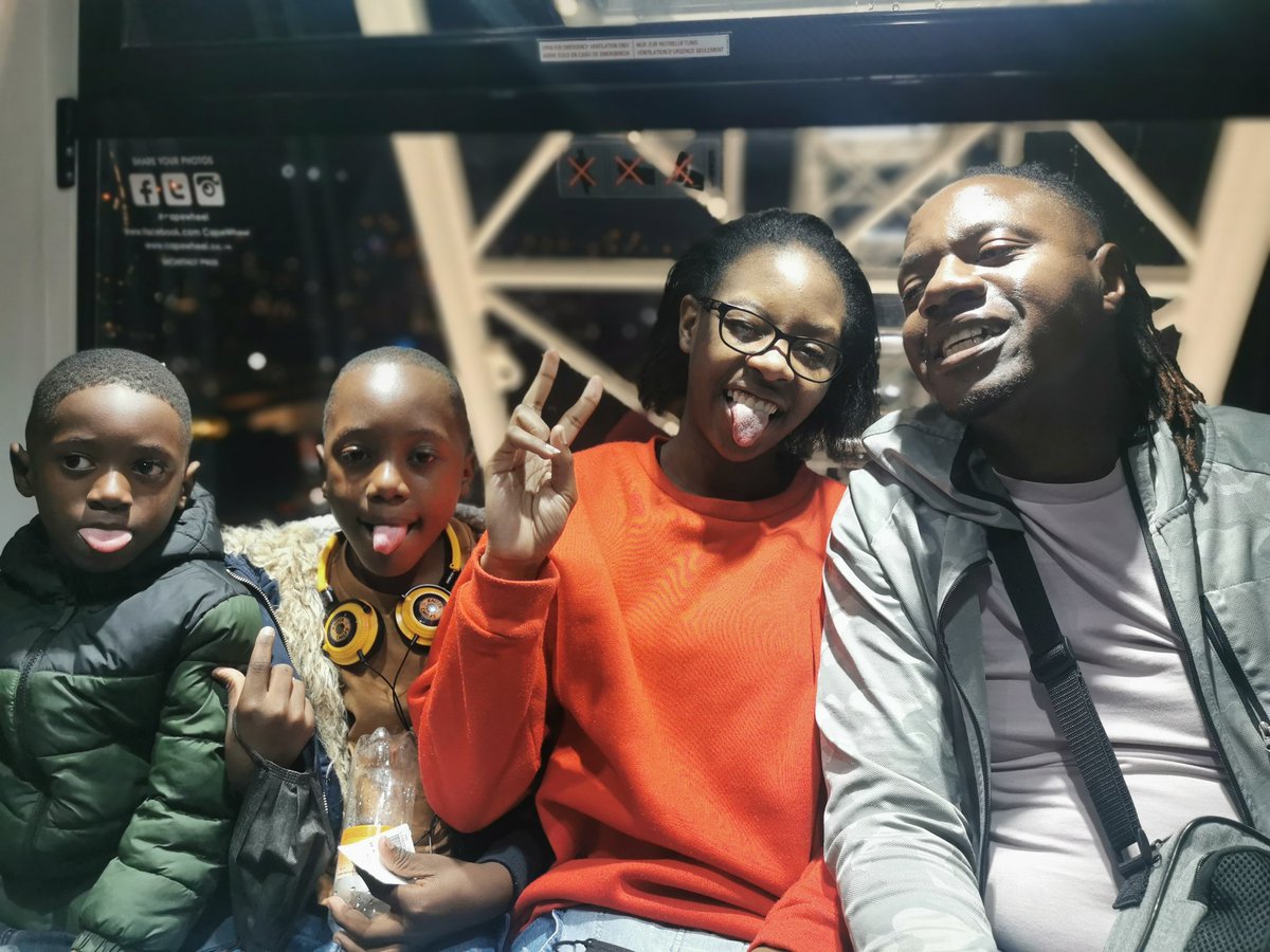 HillaryMusarurw's tweet photo. Creating memories @CapeWheel.
Nice views from the top.
#CapeWheel https://t.co/iNAThkk7TZ
