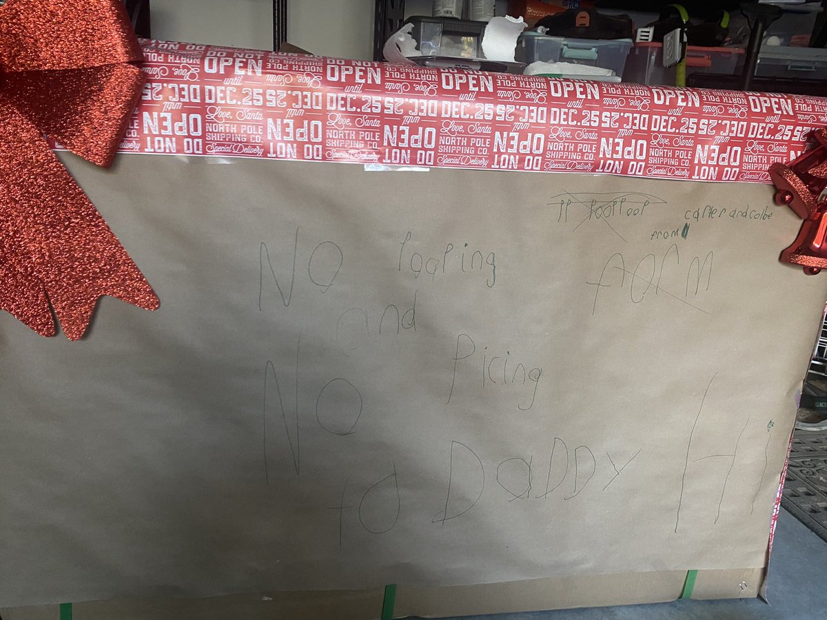 naskew09's tweet photo. Wishing everyone a very Merry Christmas! In case you are wondering what living with a house full of boys is like, I leave this gem of messages our 8 year old wrote on his Daddy’s present for tomorrow from @HomeDepot
#nopooping
#nopicing (peeking) https://t.co/WO5gvXAHC1