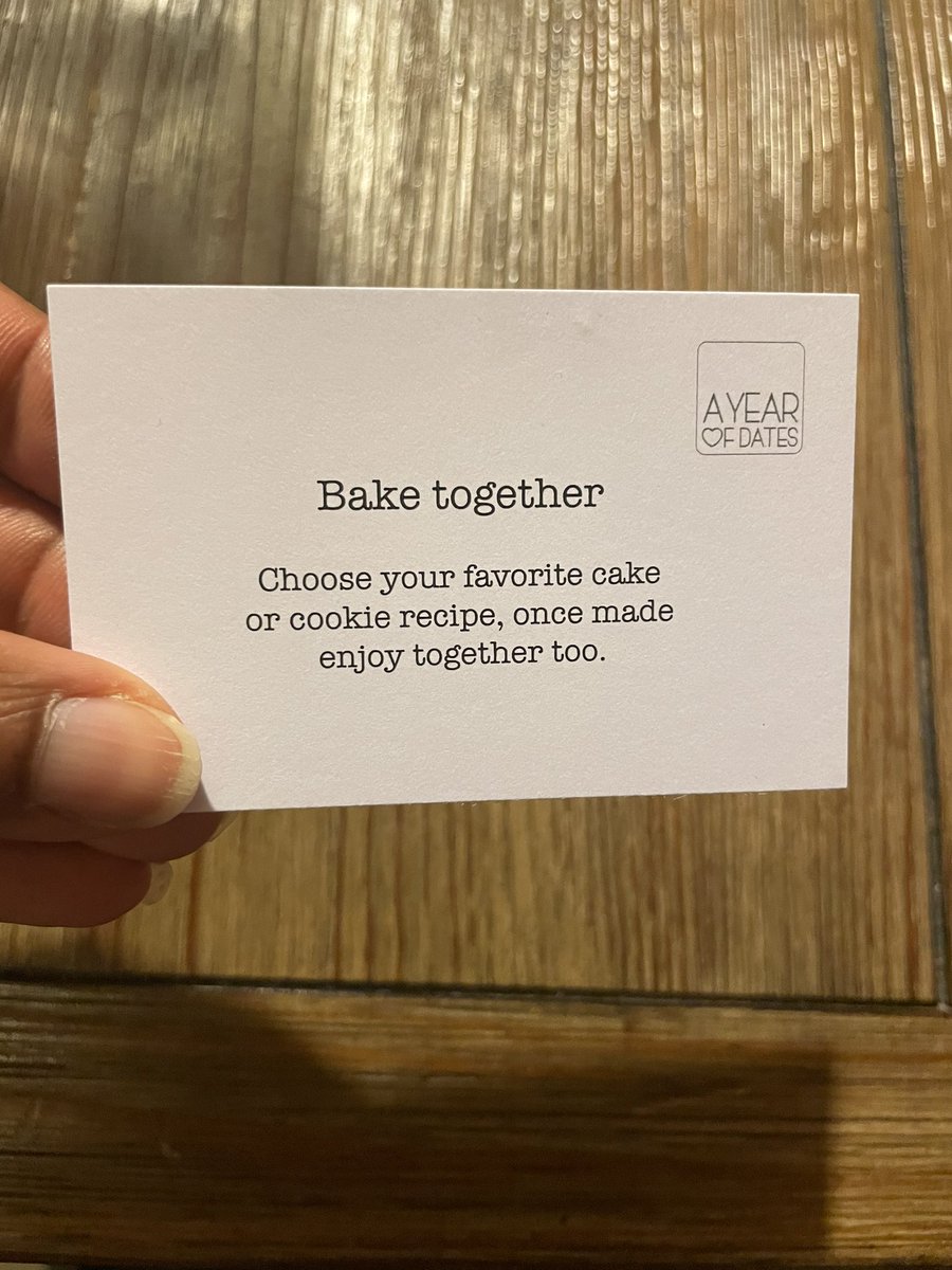 HTPro10's tweet photo. A little Xmas Eve date night. Blondies from scratch ❤️ #YearofDates https://t.co/gfU4DDDhqf