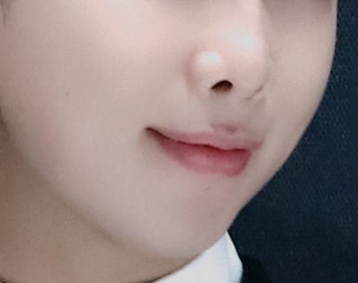 btslipsarchive's tweet photo. https://t.co/2PYHai2Wk2