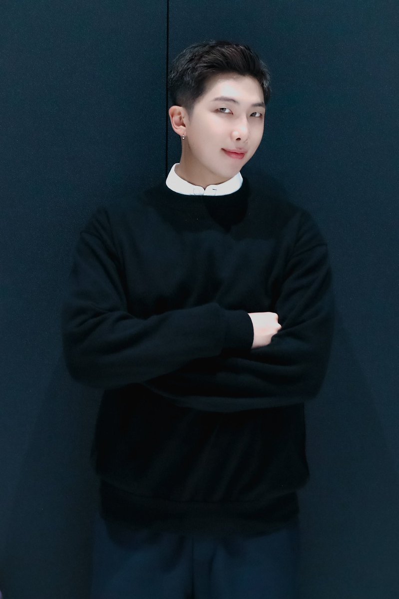 btslipsarchive's tweet photo. https://t.co/2PYHai2Wk2