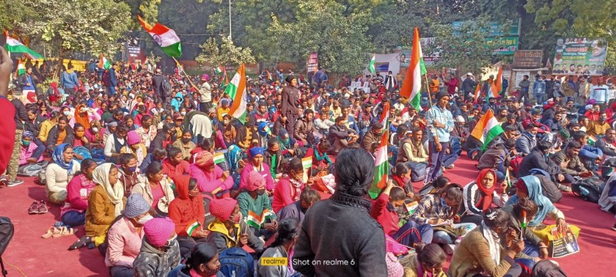 BabliPaine's tweet photo. ham logon ke sath koi hai ki nahin #वर्दी_दो_या_अर्थी_दो_SSCGD18 https://t.co/jJ2wpmnJxz