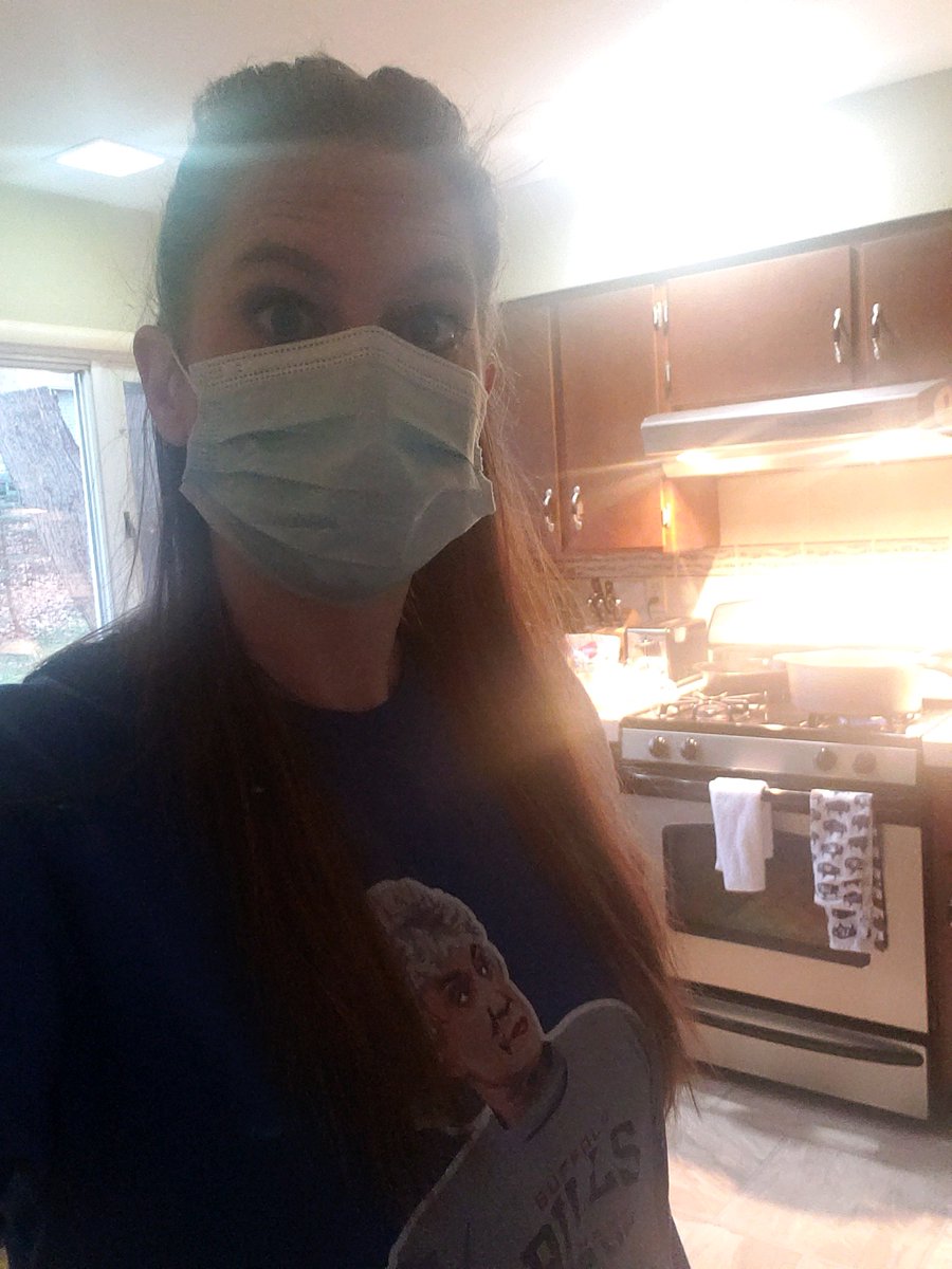 LauraDanielsDJ's tweet photo. While watching #ChristmasMovies , do you think "Wow, they're just that close and breathing each other's air, huh..." or are you normal? #MaskUp #StillMaskingUp #GoldenGirls #BillsMafia https://t.co/htk7myYXJz