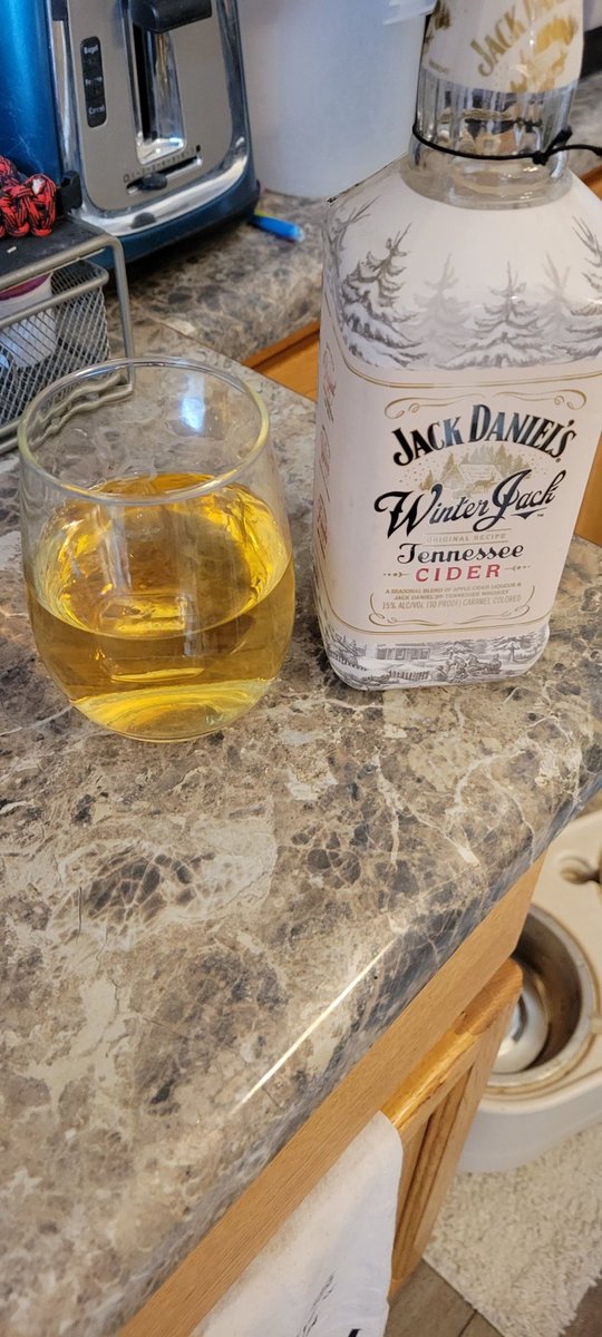 FF_Dutch's tweet photo. Good for a night cap after being with family for the last couple hours. #winterjack https://t.co/NC0CWFcoma