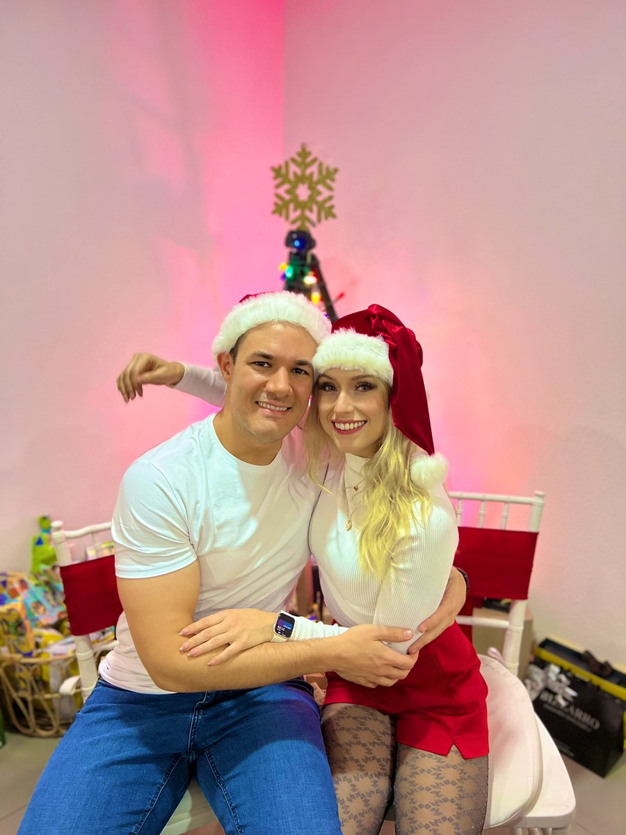 Feliz navidad a toda mi gente Twittera!!🎄🎁