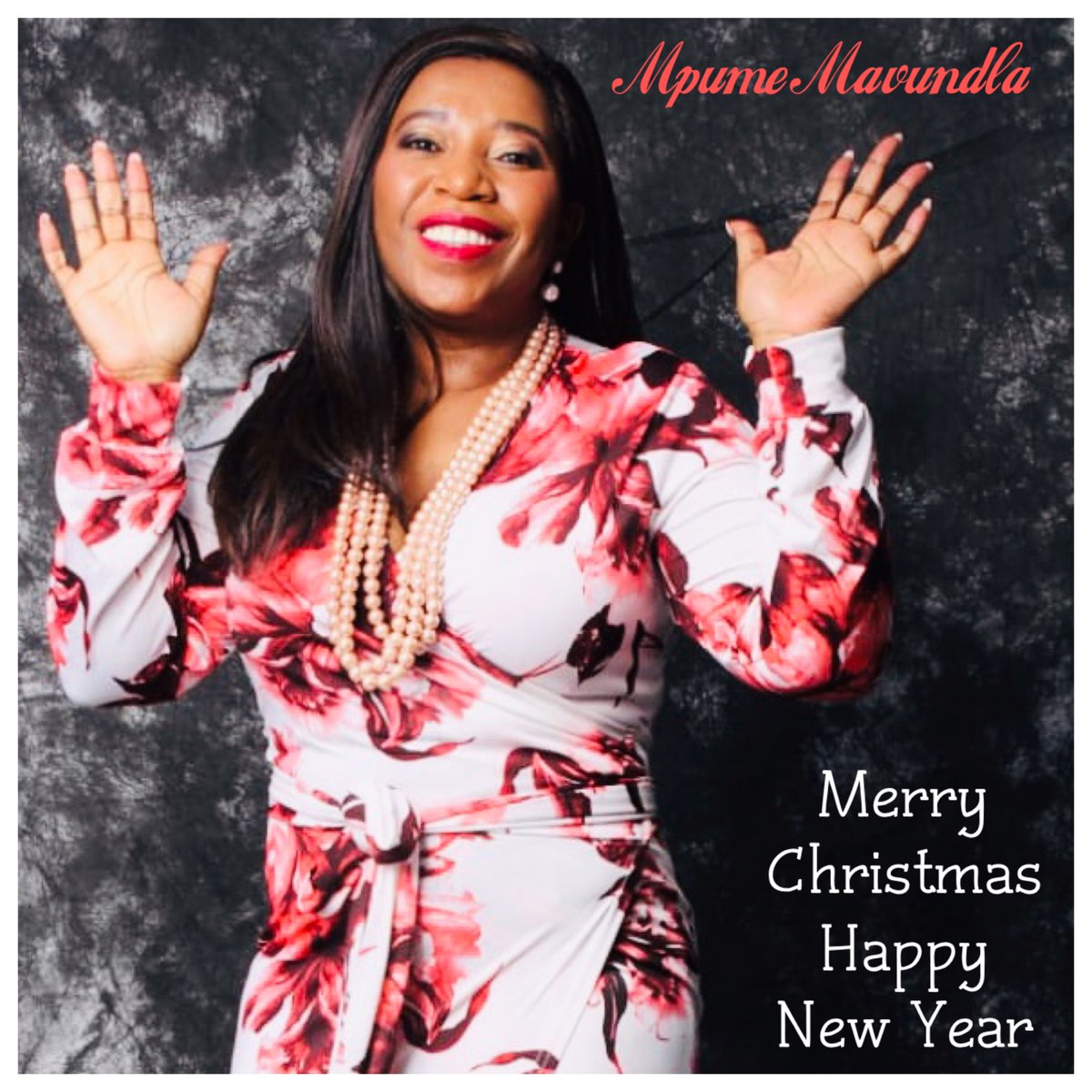 “May the spirit of Christmas bring you and your family hope, love and happiness. Happy Holidays and Merry Christmas.🎄”