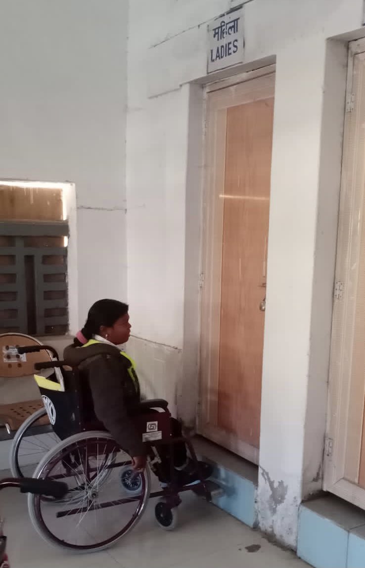 samarthyam's tweet photo. Shocked to find inaccessible B class @indianrailway__ station #Mahsamund @Chhattisgarh. No facilities for #disabled found during #accessaudit @RailMinIndia @IRCTCofficial @EastCoastRail @socialpwds #AccessibleIndiaCampaign https://t.co/g60rZf7VIi