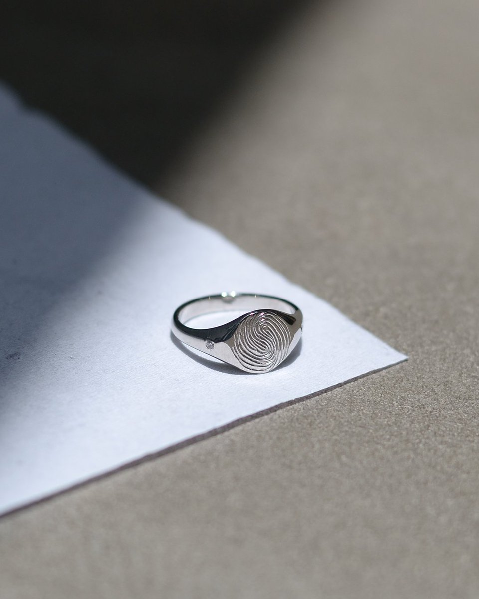 jarimanislab's tweet photo. Engraving your own mark into a work of art you can finally wear 🔥 https://t.co/XatTch0KOL