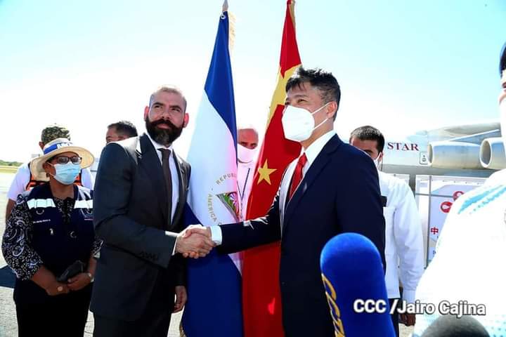 OSMO190779's tweet photo. 📌Nicaragua recibe una nueva donación de 800 mil dosis de vacunas Sinopharm procedentes de China
#Nicaragua https://t.co/8Qog0iRU5J