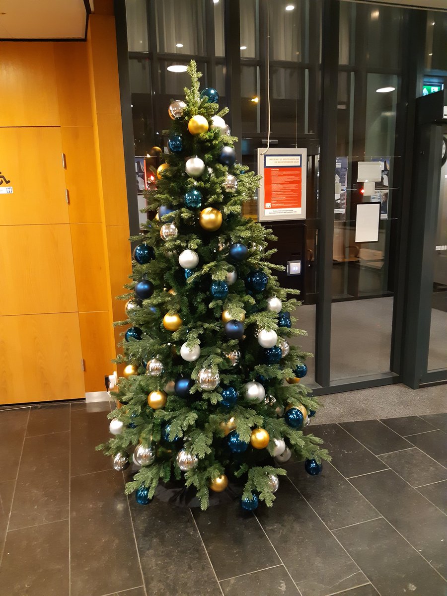 Vandaag een dagje incidentafhandeling. 
Ik wens iedereen hele fijne dagen en een gelukkig en gezond 2022 🎄🎆