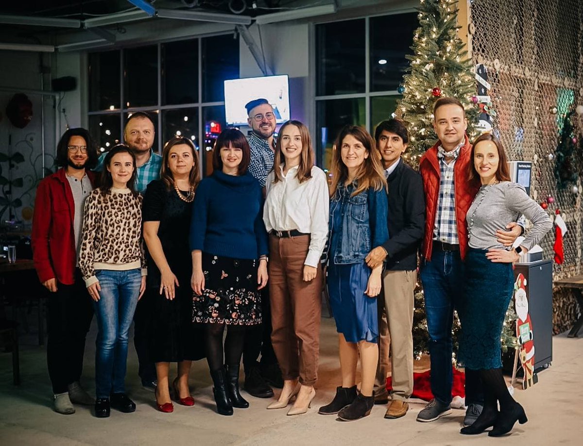 Happy Holidays from our HTW Family to yours!

We wish a season full of joy, surprises, and magic!

#happyholidays
#womenintech