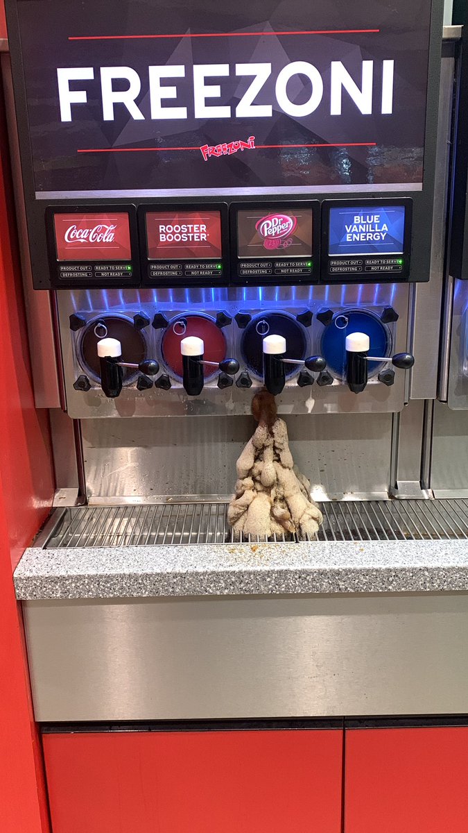 JustinWalmer's tweet photo. Went to @QuikTrip to #snackle a wiener and the @drpepper gave me the finger! https://t.co/vu3HhDEntr