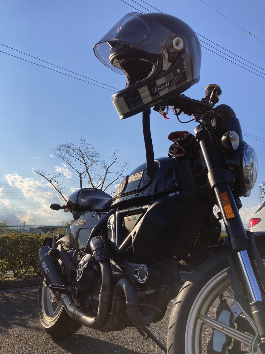 MotoSlacker's tweet image. 年の暮れ、明日から大寒波が到来するとの事で乗ってます。とても穏やかな土曜ですね。