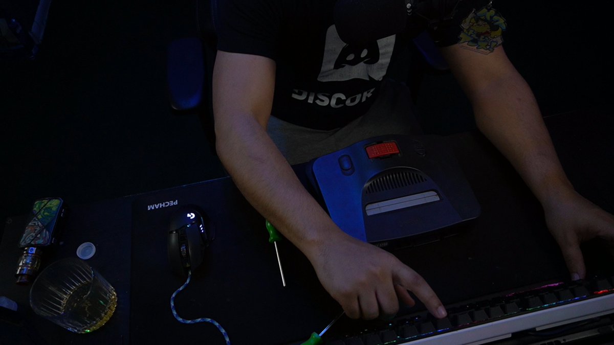 the n64 is a piece of shit

twitch.tv/nogoodcitizen