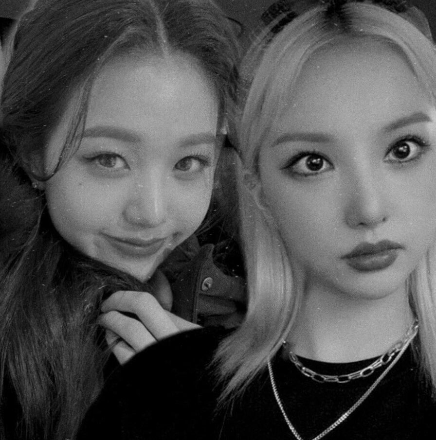 moonreveire's tweet photo. With my pretty girl; @astractles 

My one and only duo, mi otra mitad <3 nunca me van a alcanzar las palabras por conocer a alguien tan increíble que me complementara de la mejor manera. Te amo mi hadita, prometo que siempre juntitas  ₍੭ ᐢ..ᐢ) ੭ ♡ https://t.co/O3J4PwW09b