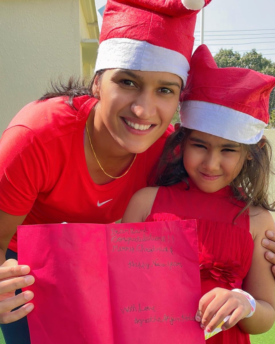 imranirampal's tweet photo. May the sparkle and joy of Christmas fill your heart. I wish you a season filled with happiness and merry-making. Merry Christmas to you and your family.
#christmastime #chritsmasvibes #colurful #festivevibes https://t.co/J30iAos0fR