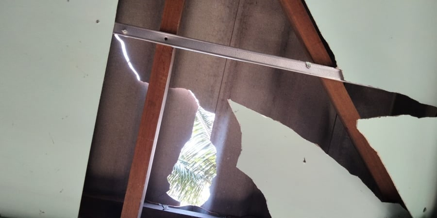 spring21MM's tweet photo. Military Terrorists Deliberately Fired Heavy Artillery Shells from Military Base in #Thebawbo village, Myawaddy Township,Kayin State During the clash around 9 am on Dec 25—Damaging a high school and a headmaster's house from Thebawbo village.
#Dec25Coup  
#WhatsHappeningInMyanmar https://t.co/3G75m7QTwB