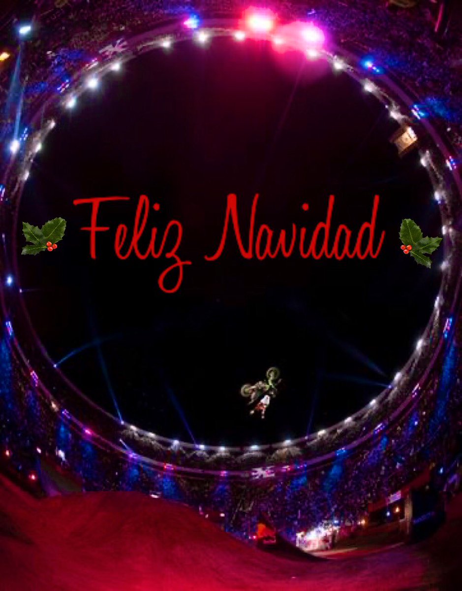 DaviniaSchwantz's tweet photo. Feliiiiizz Navidad !!! 🎄🎁 https://t.co/chK5pGj5Ie