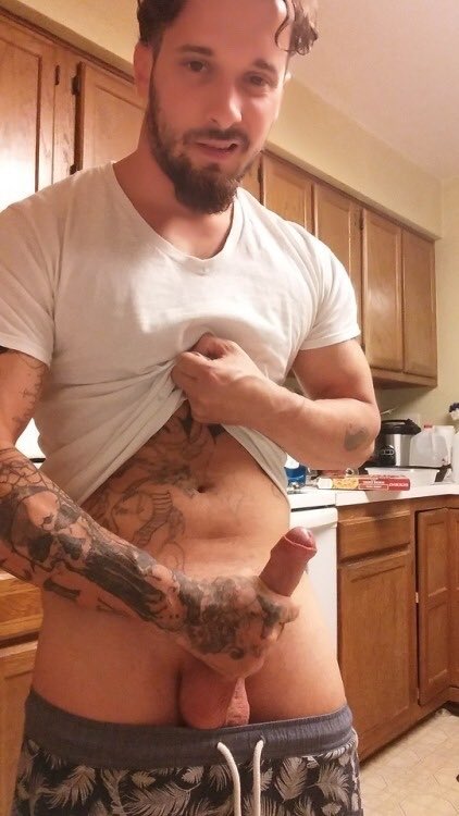 exhibitionistc2's tweet photo. https://t.co/C4Uzhg7R1o