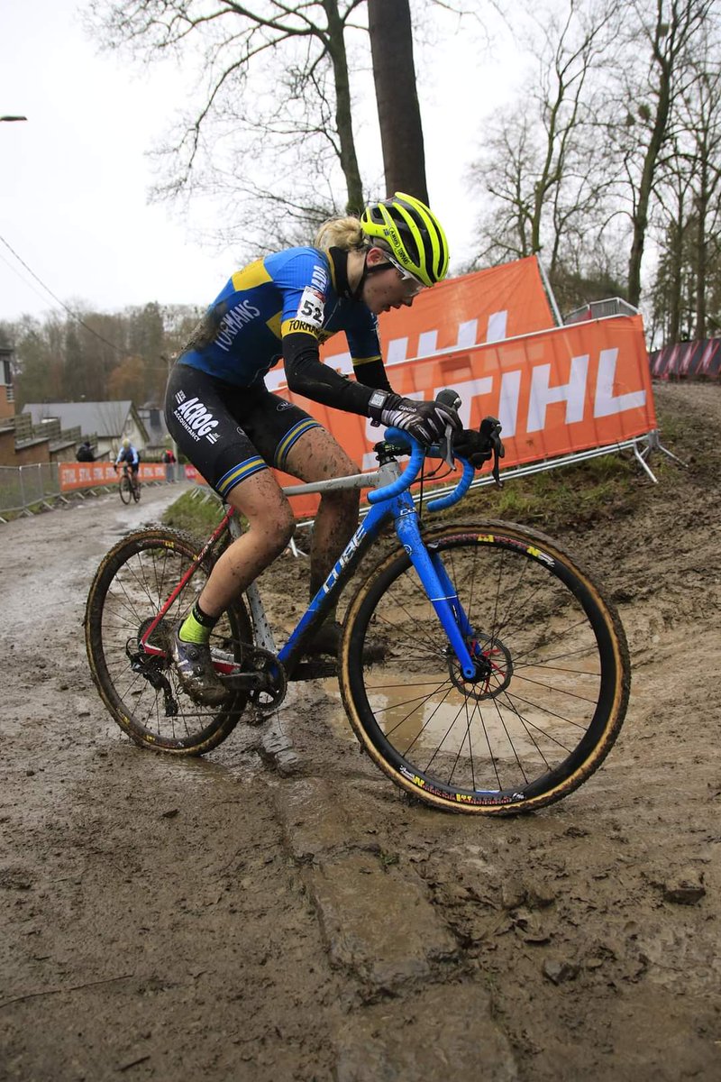 MIACYCLING1's tweet photo. Raceday again
@AlmaJohansson17 will line up in Dendermonde 🇧🇪 tomorrow for the third round of @UCIcyclocrossWC
Another muddy one 🌧
Go, go, go 💥
📷 Luc Wilms
#CXWorldCup #Tormans https://t.co/7xor86keCz