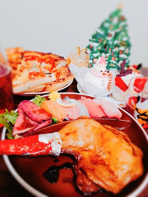 食べるゾー‼️🎅🍗 