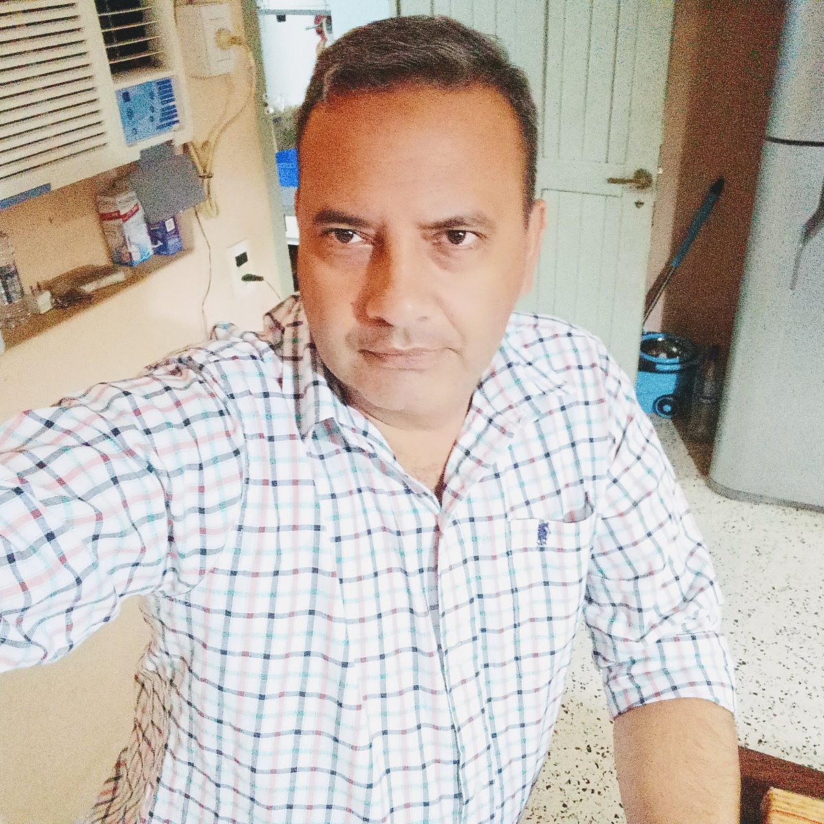 hugogoitia's tweet photo. #NuevaFotoDePerfil https://t.co/sgqMIJfRxP