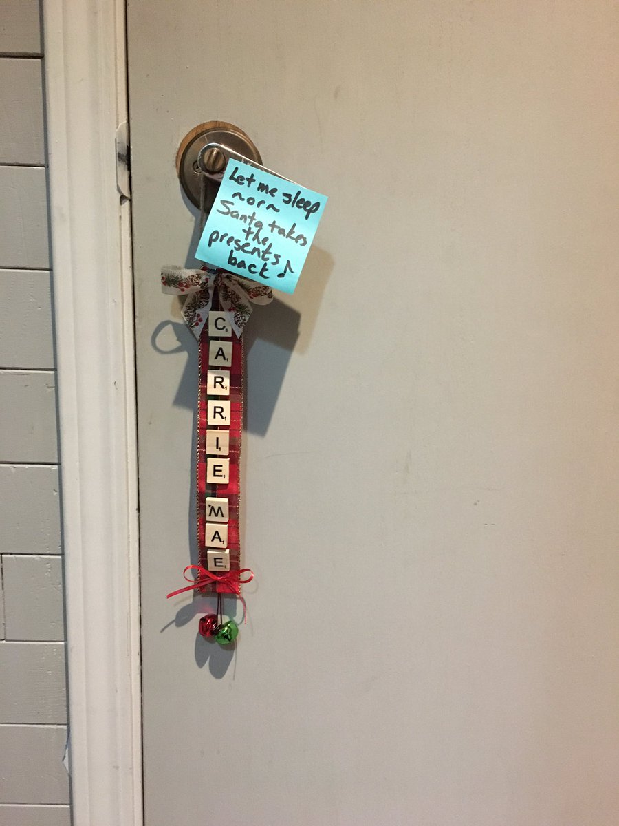 carriemae68's tweet image. When you get home at 1am … and finish wrapping  and stuffing stockings at 3:30am. And your kid &amp;amp; nephew are teenagers. #JustTryMe #Christmas