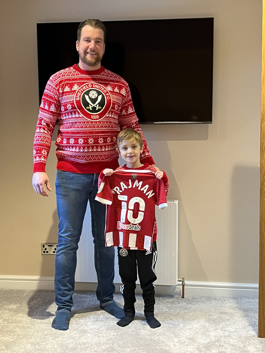 missslasor's tweet photo. Huge thanks to @billysharp10 for making George’s day. His little face as he watched a video message from his hero was truly magical. Have a very merry Christmas 🎄 https://t.co/WyRFBvn8dG