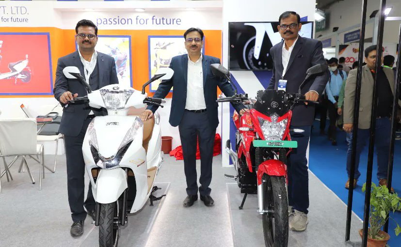 carandbike's tweet photo. Chakan-based @EvtricL has unveiled #Rise electric motorcycle, #Mighty and #RidePro e-scooters at the @EVIndiaExpo1.
Details here:
https://t.co/hBqB48GPzL
#EVExpo2021 #EVTRICMotors https://t.co/vK5sf6YfBA