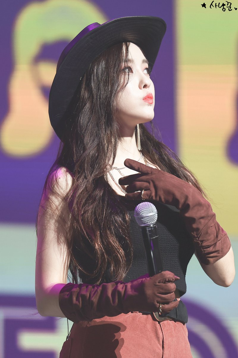 Starhunter_Hyom's tweet photo. @b89530 #효민 #HYOMIN @b89530 🤠

📎 https://t.co/duNXiKr8Uy
📎 https://t.co/rFcXWRLb2L
📎 https://t.co/9zYcjwqqYL
📎 https://t.co/EMmPb18JAE https://t.co/rSHoxBISfq