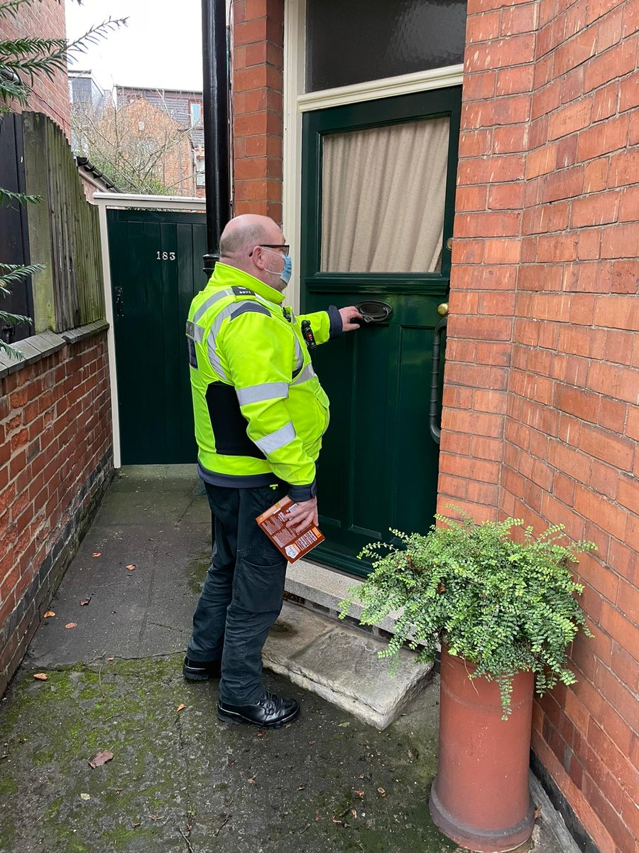 Merry Christmas from Community Protection!
 
This morning our Christmas Elves have been visiting some of our most vulnerable citizens to drop off a selection of festive treats, before heading to a local Soup Kitchen in the City Centre
#SantasHelpers #Nottingham