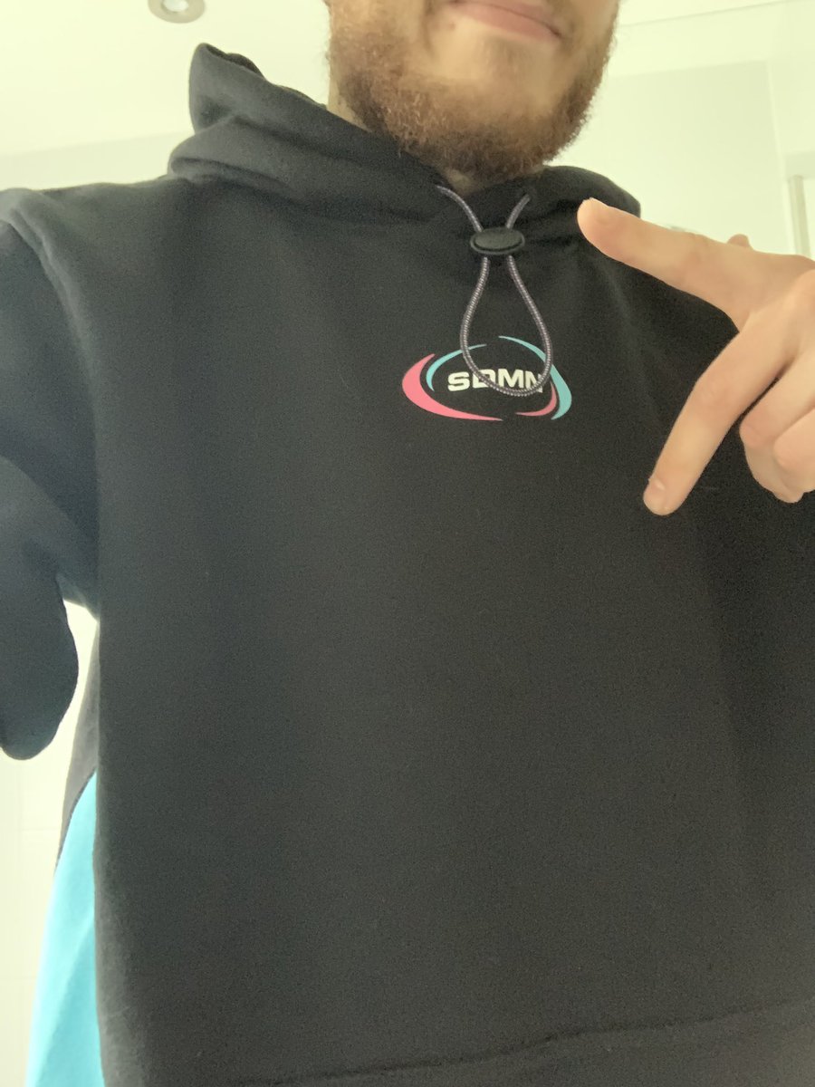TommyFry98's tweet photo. @SidemenClothing #XIXMAS https://t.co/YhnLYCcGAX