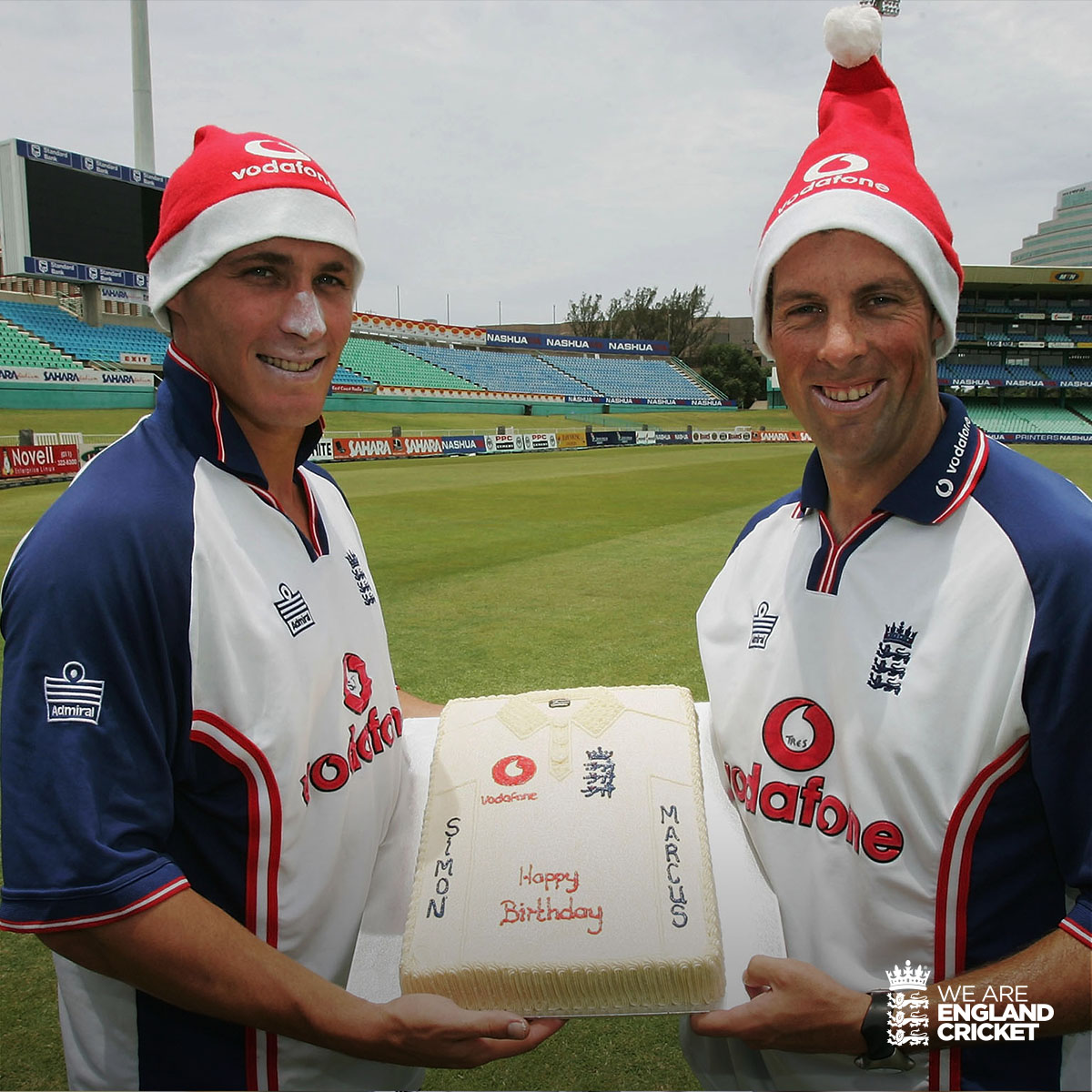 Happy birthday Simon Jones and Marcus Trescothick! 