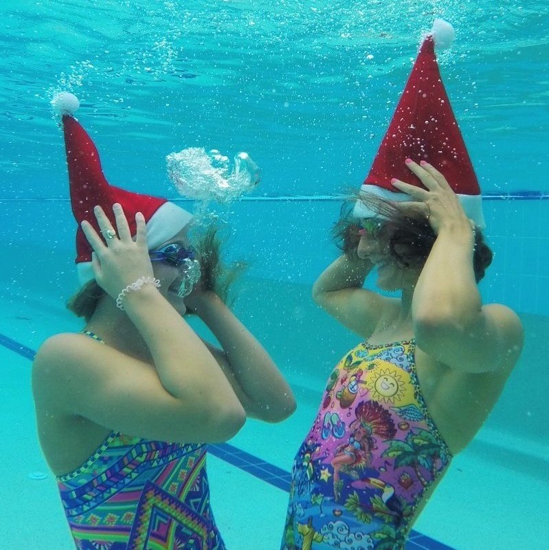 Happy Christmas to all Hilsea Lido lovers, our supporters, volunteers and all your family and friends.  We hope you are able to meet up, stay safe and share special moments 🎅