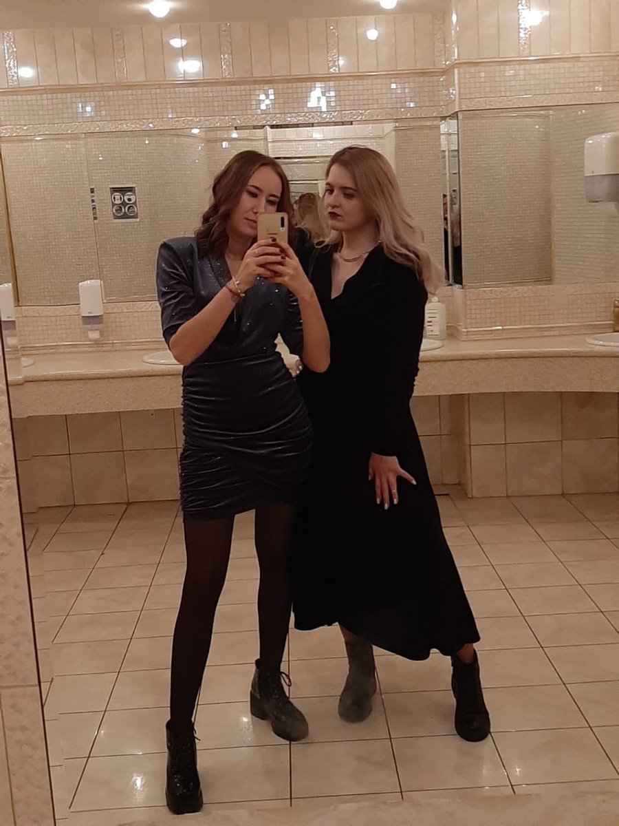 Erforderlich's tweet photo. Лучшие фотки всегда в туалете))) https://t.co/0uYyETciYy
